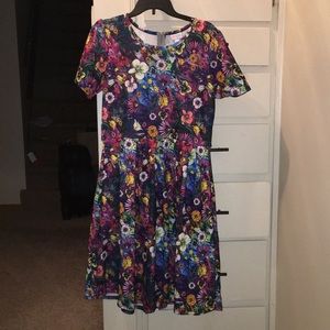LuLaRoe Medium Amelia